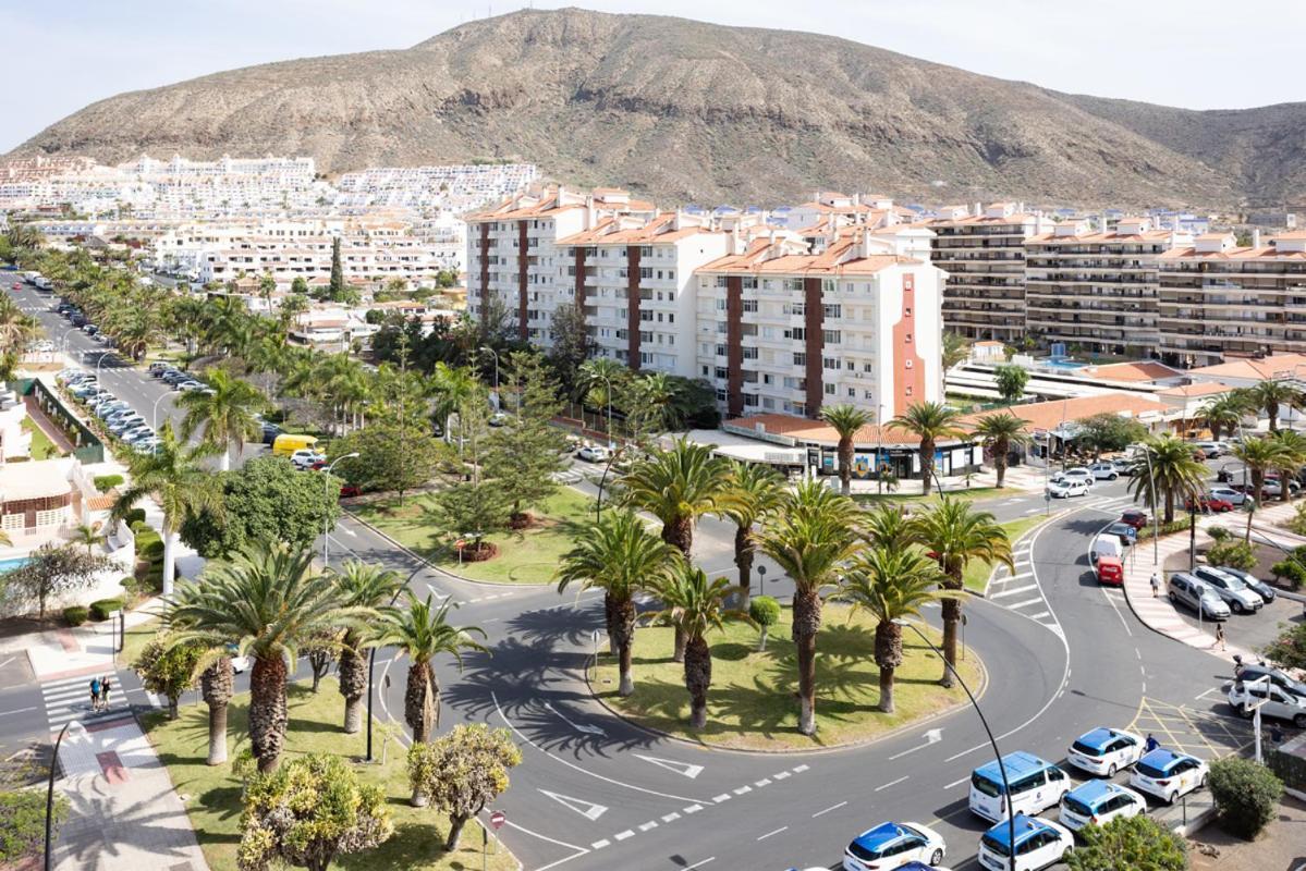 Comodoro- Ravel Aparthotel Los Cristianos  Esterno foto